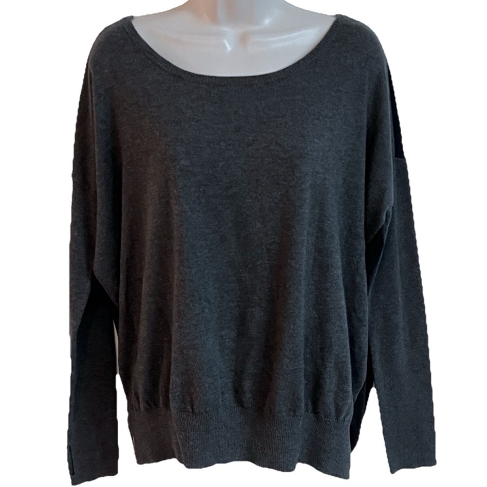Athleta Scoop Neck High Low Long Sleeve Pullover Sweater Gray Black Small Knit S